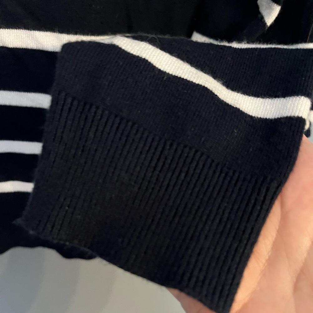 Only lightweight sweater - Picture 4 of 5